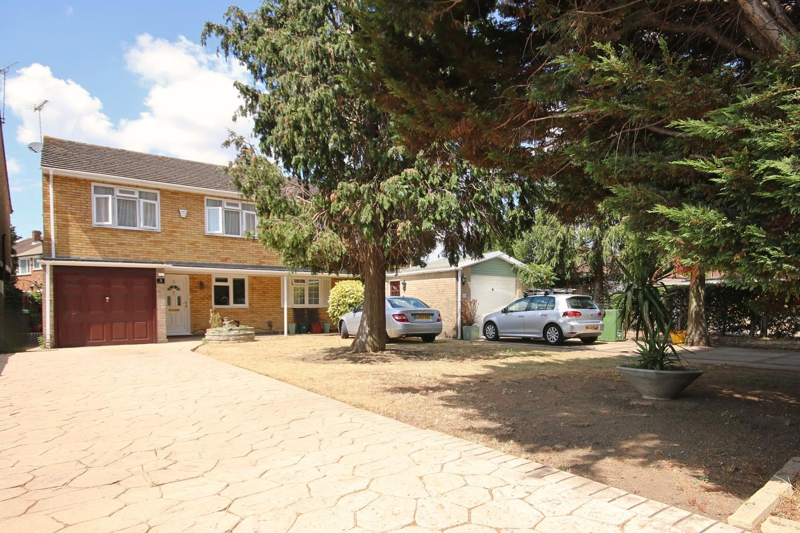 Green Lane, Sunbury-On-Thames